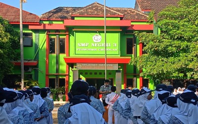 SMP Negeri 3 Purwodadi Gelar Upacara Peringatan Hari Anak Nasional 2026